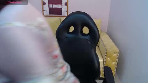 Snapshot of bellatrix_ch chatting on November 2025 11:49:02 AM Bella online show from November 2025 11:49:02 AM