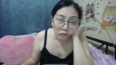 Snapshot of bellbabe chatting on September 2025 11:28:02 PM Bella online show from September 2025 11:28:02 PM