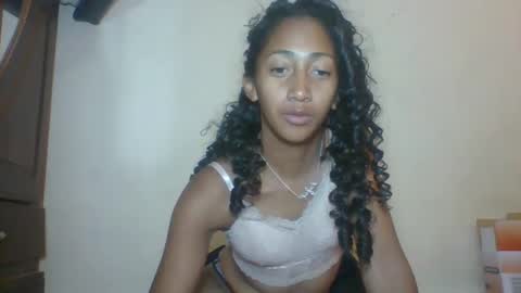 belle_annah online show from May 2026 04:50:01 AM