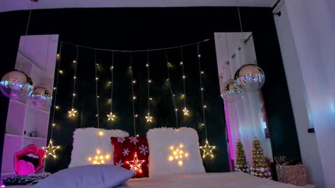 Snapshot of belle_kim chatting on December 2024 09:29:02 AM Kim online show from December 2024 09:29:02 AM