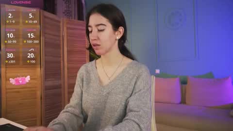 Snapshot of belle_via chatting on December 2025 03:43:01 PM Bella online show from December 2025 03:43:01 PM