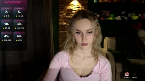 Snapshot of belle_vill chatting on December 2025 10:46:02 AM Belle online show from December 2025 10:46:02 AM