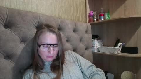 Amelia online show from November 2025 05:42:01 PM