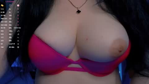 Snapshot of bellelovexx chatting on July 2026 08:11:02 PM Hello I am kind friendly and cute girl online show from July 2026 08:11:02 PM