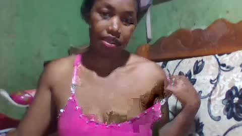 Snapshot of bellemiahxx chatting on July 2026 05:37:01 AM bellemiahXx online show from July 2026 05:37:01 AM