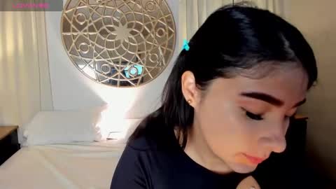Snapshot of bellinda_21 chatting on October 2025 06:58:01 PM Belinda online show from October 2025 06:58:01 PM