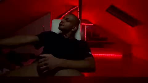 Snapshot of bello477192 chatting on February 2026 06:33:02 PM bello477192 online show from February 2026 06:33:02 PM