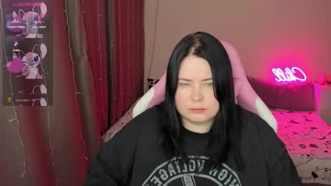 LinaBoo online show from February 2026 04:32:01 AM