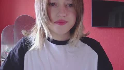Snapshot of belovedmary chatting on June 2026 06:56:02 AM belovedmary online show from June 2026 06:56:02 AM