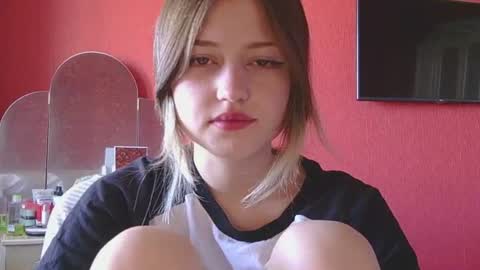 Snapshot of belovedmary chatting on June 2026 05:45:02 AM belovedmary online show from June 2026 05:45:02 AM