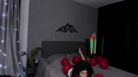 A girl from your  dreams online show from February 2026 04:20:01 AM