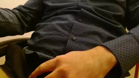 Snapshot of benben0310 chatting on December 2024 04:03:01 PM benben0310 online show from December 2024 04:03:01 PM