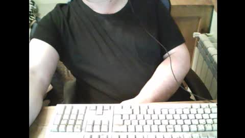 Snapshot of bender_35 chatting on February 2025 11:57:01 PM bender_35 online show from February 2025 11:57:01 PM