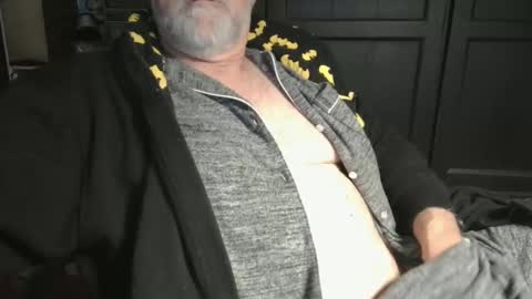 Snapshot of bendrinkin chatting on December 2024 10:16:01 AM bendrinkin online show from December 2024 10:16:01 AM