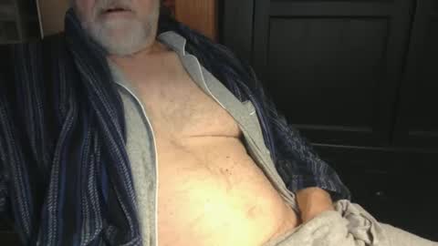 Snapshot of bendrinkin chatting on December 2024 09:50:02 AM bendrinkin online show from December 2024 09:50:02 AM