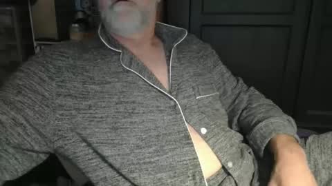 Snapshot of bendrinkin chatting on December 2024 12:37:01 PM bendrinkin online show from December 2024 12:37:01 PM