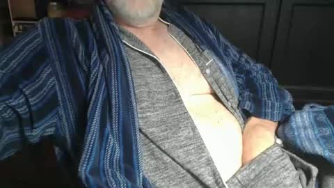 Snapshot of bendrinkin chatting on January 2025 11:31:01 AM bendrinkin online show from January 2025 11:31:01 AM