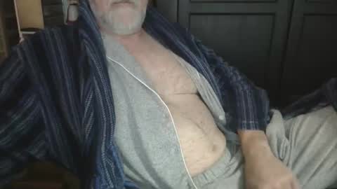 Snapshot of bendrinkin chatting on January 2025 10:08:01 AM bendrinkin online show from January 2025 10:08:01 AM