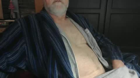 Snapshot of bendrinkin chatting on January 2025 10:16:02 AM bendrinkin online show from January 2025 10:16:02 AM