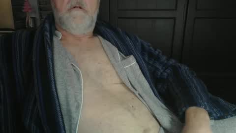 Snapshot of bendrinkin chatting on February 2025 09:52:01 AM bendrinkin online show from February 2025 09:52:01 AM