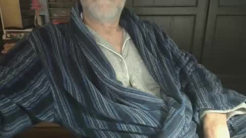 Snapshot of bendrinkin chatting on February 2025 09:47:02 AM bendrinkin online show from February 2025 09:47:02 AM