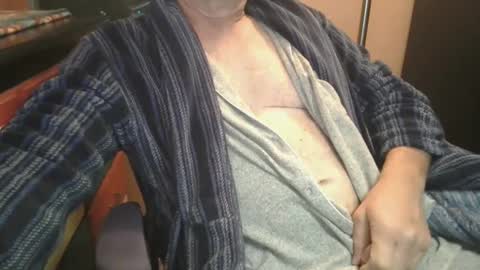 Snapshot of bendrinkin chatting on September 2025 10:04:02 AM bendrinkin online show from September 2025 10:04:02 AM