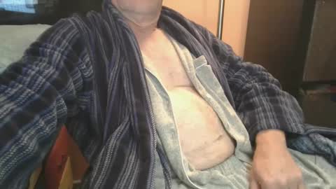 Snapshot of bendrinkin chatting on September 2025 09:58:01 AM bendrinkin online show from September 2025 09:58:01 AM