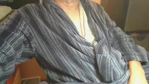 Snapshot of bendrinkin chatting on September 2025 09:58:02 AM bendrinkin online show from September 2025 09:58:02 AM