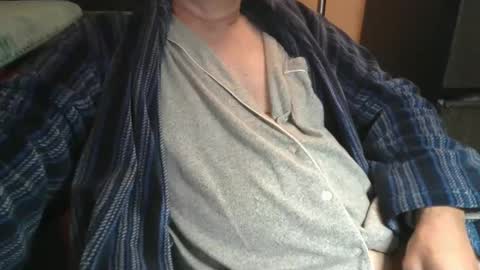 Snapshot of bendrinkin chatting on October 2025 11:08:02 AM bendrinkin online show from October 2025 11:08:02 AM