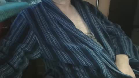 Snapshot of bendrinkin chatting on February 2026 12:35:02 PM bendrinkin online show from February 2026 12:35:02 PM