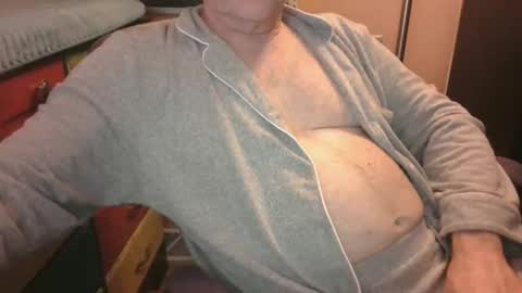 Snapshot of bendrinkin chatting on March 2026 01:01:02 AM bendrinkin online show from March 2026 01:01:02 AM