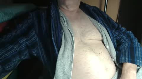 Snapshot of bendrinkin chatting on March 2026 09:04:01 AM bendrinkin online show from March 2026 09:04:01 AM