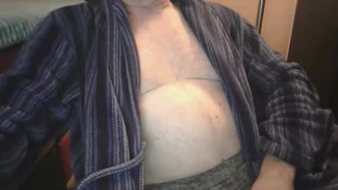 Snapshot of bendrinkin chatting on March 2026 09:02:02 AM bendrinkin online show from March 2026 09:02:02 AM