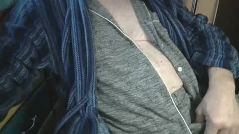 Snapshot of bendrinkin chatting on March 2026 11:43:02 AM bendrinkin online show from March 2026 11:43:02 AM