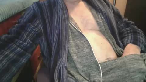 Snapshot of bendrinkin chatting on March 2026 11:32:01 AM bendrinkin online show from March 2026 11:32:01 AM