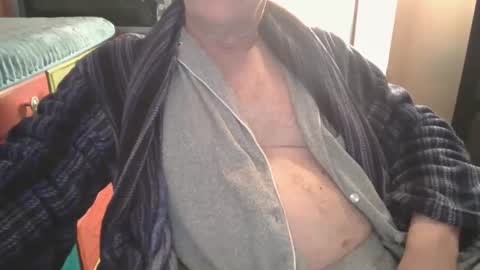 Snapshot of bendrinkin chatting on April 2026 08:59:02 AM bendrinkin online show from April 2026 08:59:02 AM