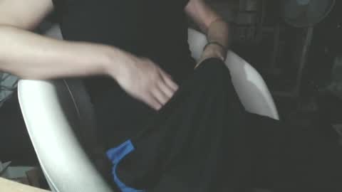 benijamin online show from December 2024 10:32:01 PM