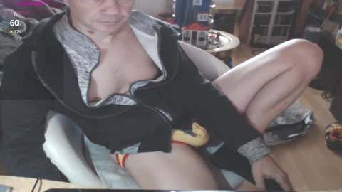 benijamin online show from October 2025 08:47:02 AM