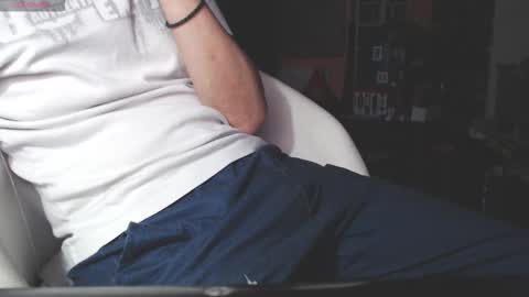 benijamin online show from November 2025 09:50:02 PM