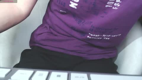 benijamin online show from April 2026 08:47:01 PM