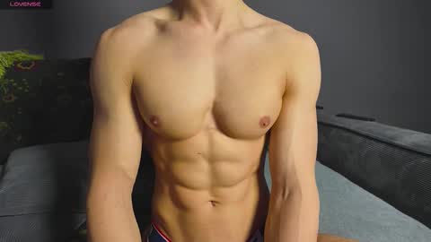 Snapshot of benjaminbond chatting on October 2025 01:34:01 PM benjaminkarl02 online show from October 2025 01:34:01 PM