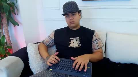 bennett_alejoo online show from November 2025 07:03:02 PM