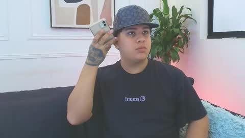 bennett_alejoo online show from November 2025 07:28:01 PM