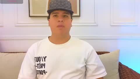 Snapshot of bennett_alejoo chatting on June 2026 06:39:01 PM bennett_alejoo online show from June 2026 06:39:01 PM