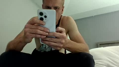 Snapshot of bennyc04041987 chatting on July 2026 05:50:02 PM BennyC online show from July 2026 05:50:02 PM