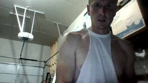 Snapshot of bennyc04041987 chatting on July 2026 04:26:01 AM BennyC online show from July 2026 04:26:01 AM