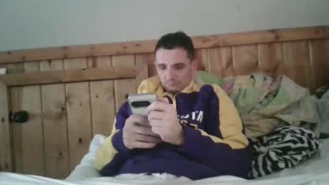 Snapshot of bennymn chatting on February 2025 07:06:01 PM benny and innocentvixon online show from February 2025 07:06:01 PM