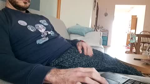 Snapshot of benoitgmx12 chatting on January 2025 02:19:02 PM benoitgmx12 online show from January 2025 02:19:02 PM