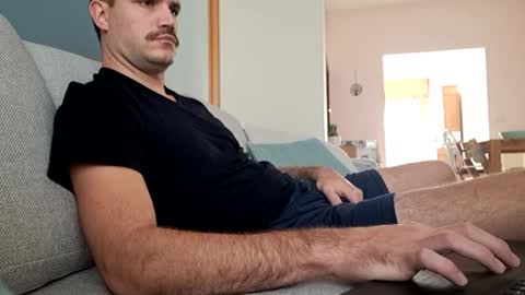 Snapshot of benoitgmx12 chatting on September 2025 11:42:01 AM benoitgmx12 online show from September 2025 11:42:01 AM