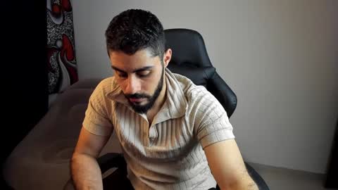 Snapshot of benpatrick69 chatting on January 2025 08:43:02 PM ben online show from January 2025 08:43:02 PM